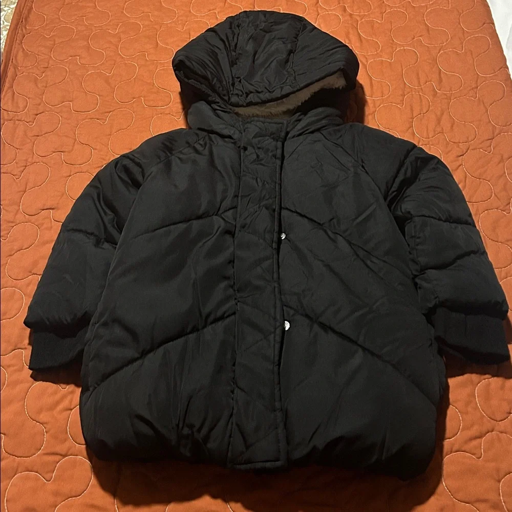 EUC BabyGap Toddler Winter Black & Cream Heavyweight Puff Hooded Jacket Size 2T.